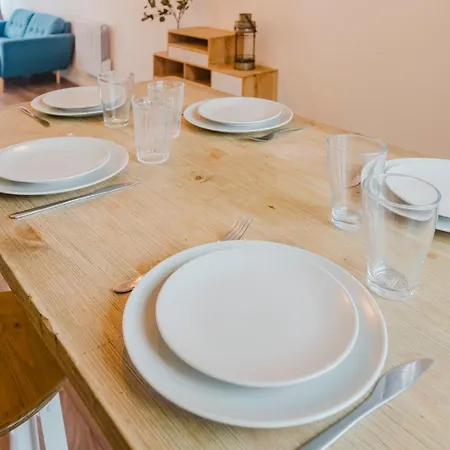 Vieux Lille: Bright, Functional *