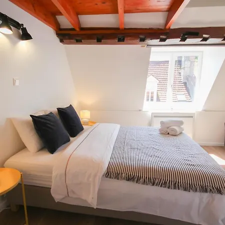 Vieux Lille: Bright, Functional Appartement Lille